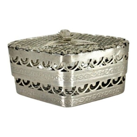 Vintage Ornate Silver Metal Mesh Rosette Jewelry Ring Proposal Trinket Gift Box - Picture 5 of 9